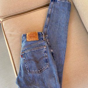 vintage 501 levi student high rise jeans